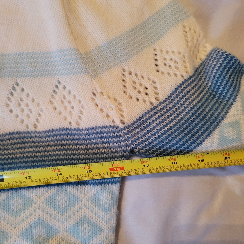 Vintage White & Blue Holiday Knit Sweater | Fair Isle Nordic Christmas Sweater | - Picture 8 of 9